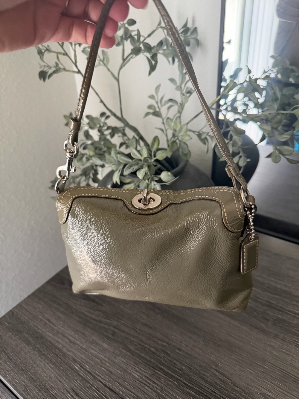Coach Olive Green Leather Shoulder Bag with Turnlock
